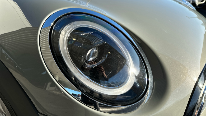 MINI Hatchback 1.5 Cooper Classic 5dr Auto Petrol Hatchback